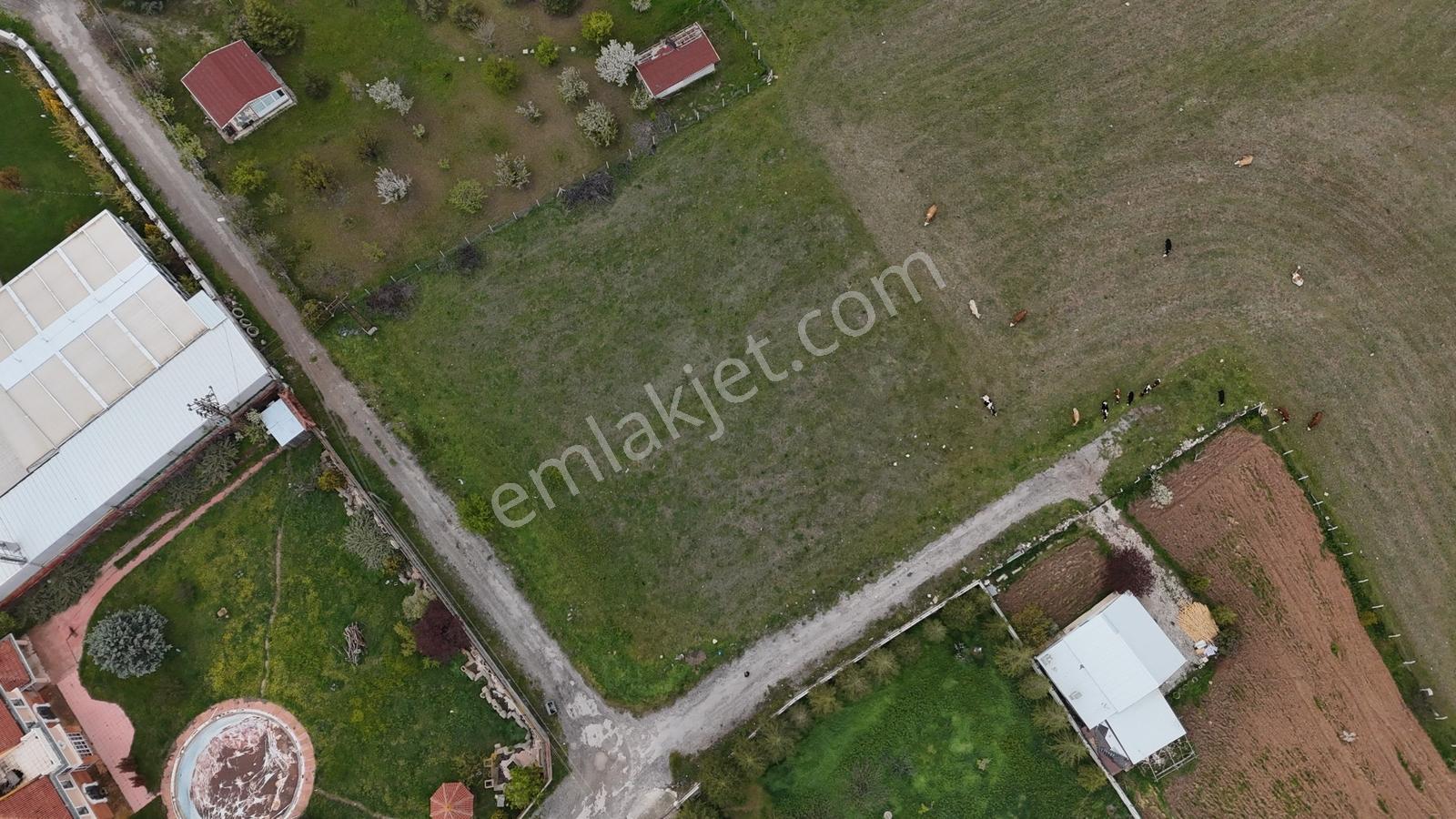 Gölbaşı Bahçelievler'de 3.000 M2 Köşe Parsel Satılık Arsa — fotoğraf 4