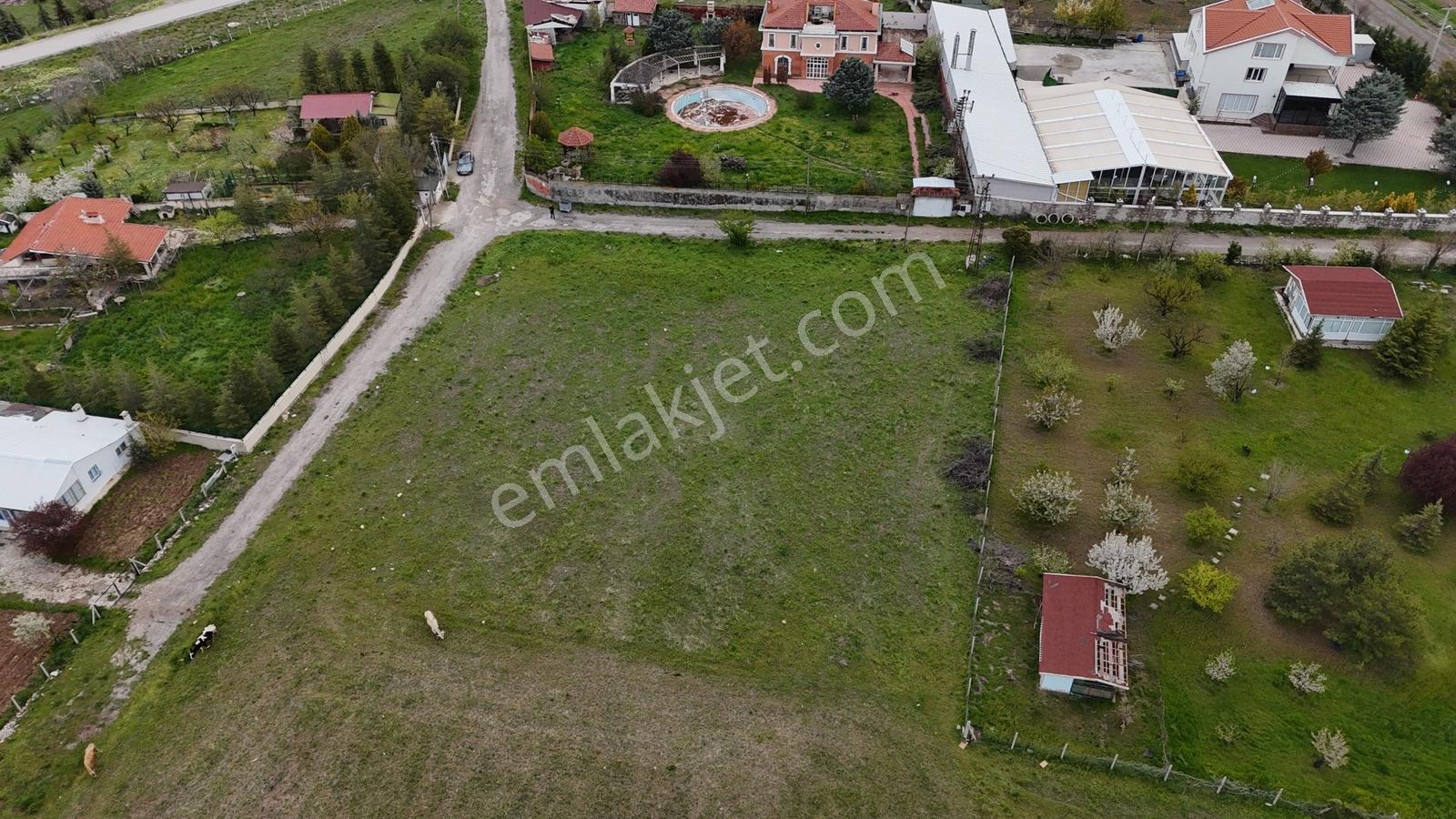 Gölbaşı Bahçelievler'de 3.000 M2 Köşe Parsel Satılık Arsa — fotoğraf 11