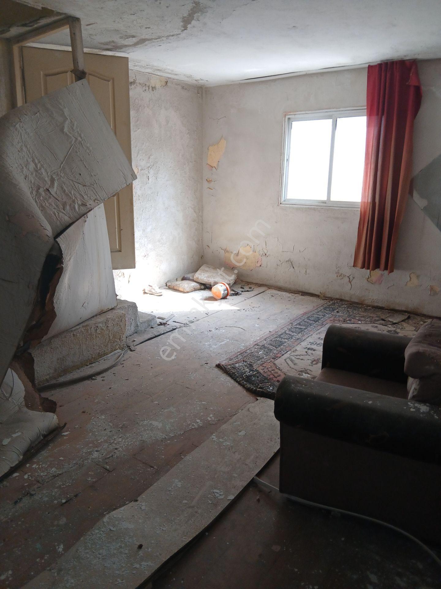 Karabağlar Abdi İpekçi'de 126 M² 2+1 Satılık Müstakil Ev — fotoğraf 8