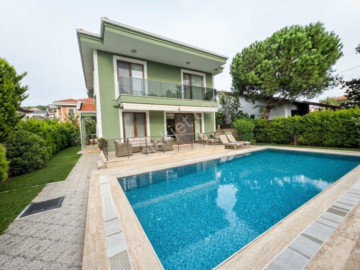 Remax Anka'Dan Merkezi Konumda 6+1 Müstakil Villa