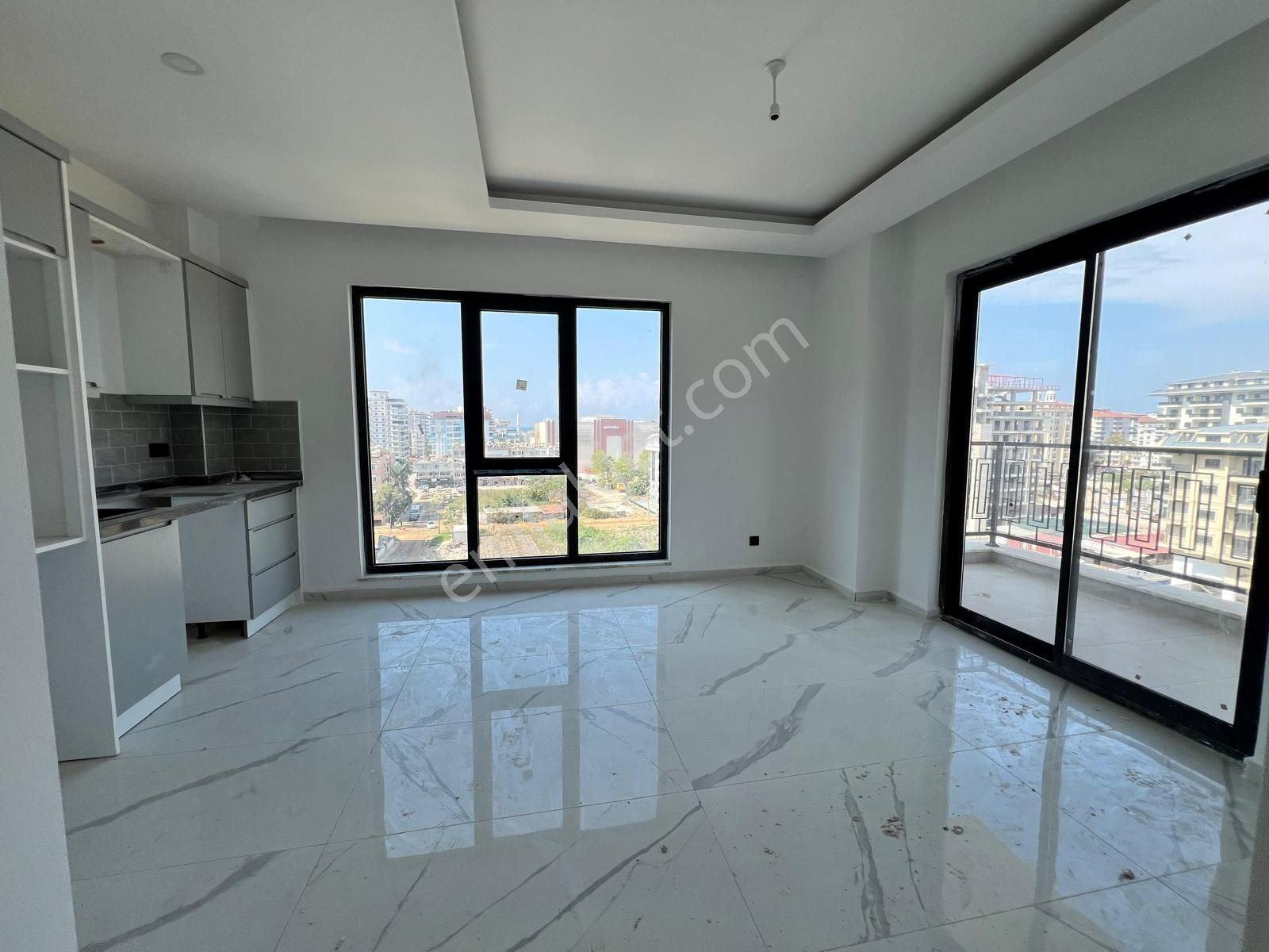 Alanya Mahmutlar’da Denize 650 M Lüks Komplekste 1+1 Daire — fotoğraf 4