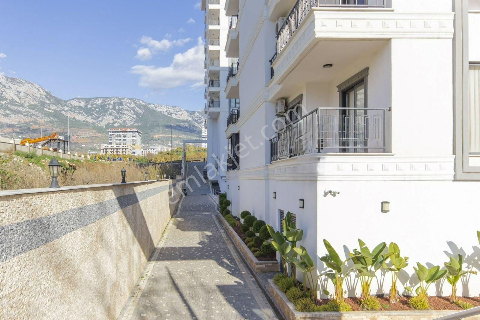 Alanya Mahmutlar’da Denize 650 M Lüks Komplekste 1+1 Daire — fotoğraf 10