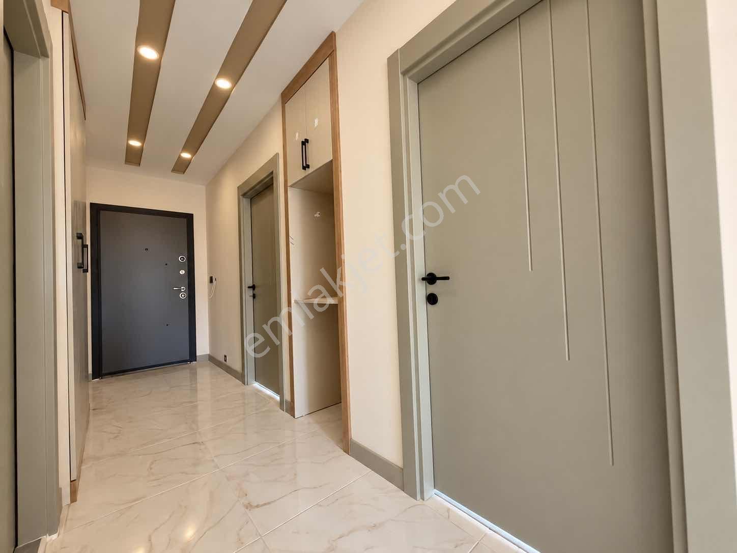 Sütçülerde Tahtakale Ve Perşembe Pazarı Yanı Asansör 2+1 Daire — fotoğraf 11