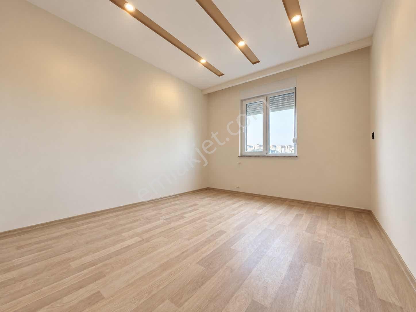 Sütçülerde Tahtakale Ve Perşembe Pazarı Yanı Asansör 2+1 Daire — fotoğraf 13