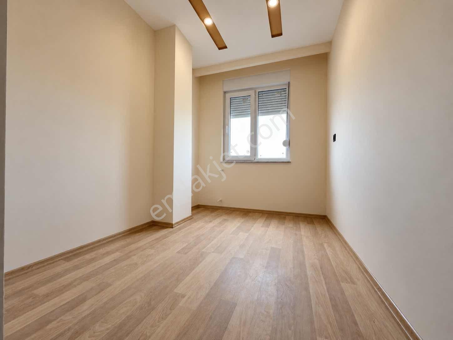 Sütçülerde Tahtakale Ve Perşembe Pazarı Yanı Asansör 2+1 Daire — fotoğraf 17