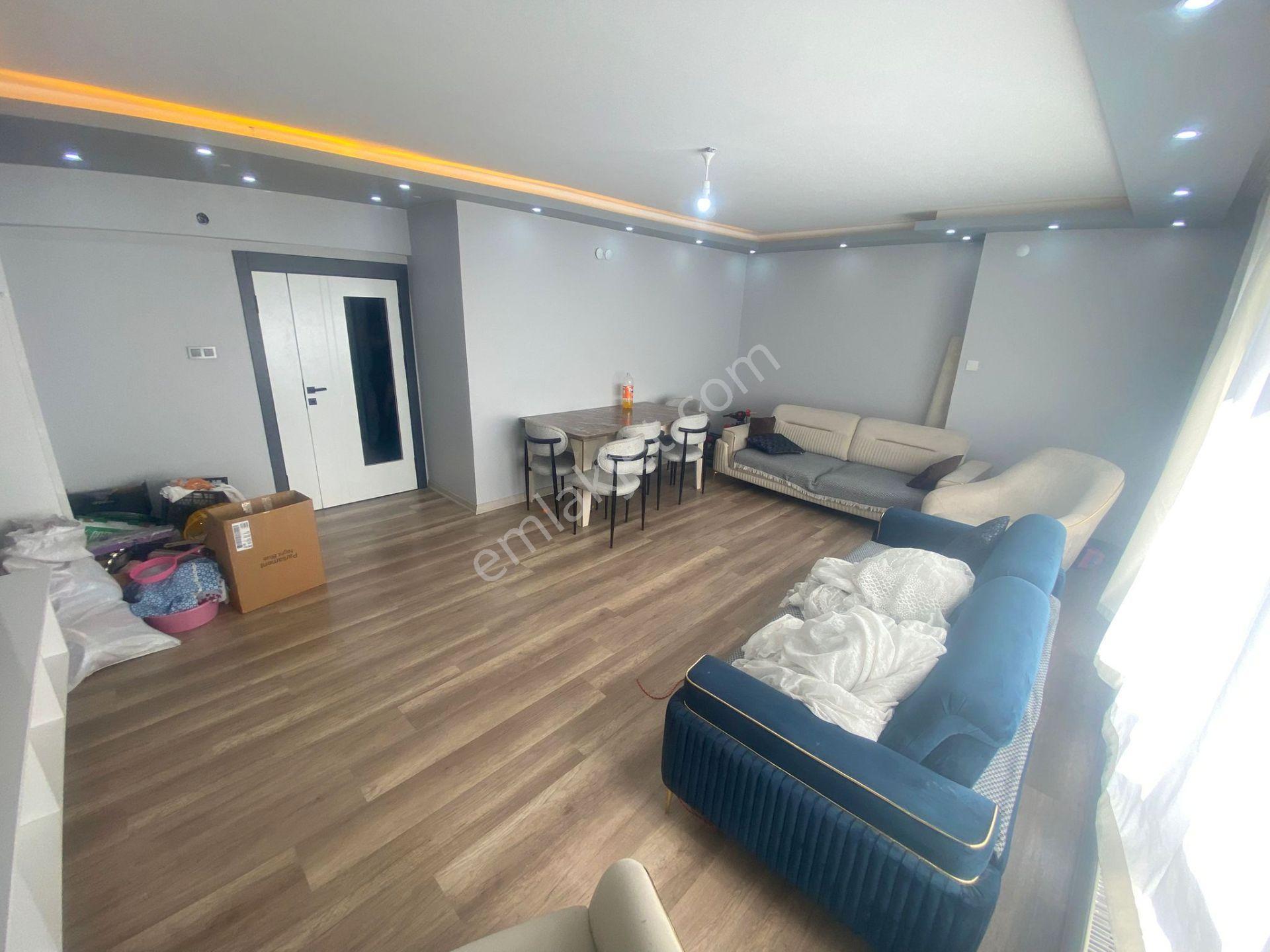 Hemdem Gayrimenkul'den Topçu' Da Ebeveyn Banyolu 'full Yapılı' Arakatta 3+1 Satılık Daire — fotoğraf 3