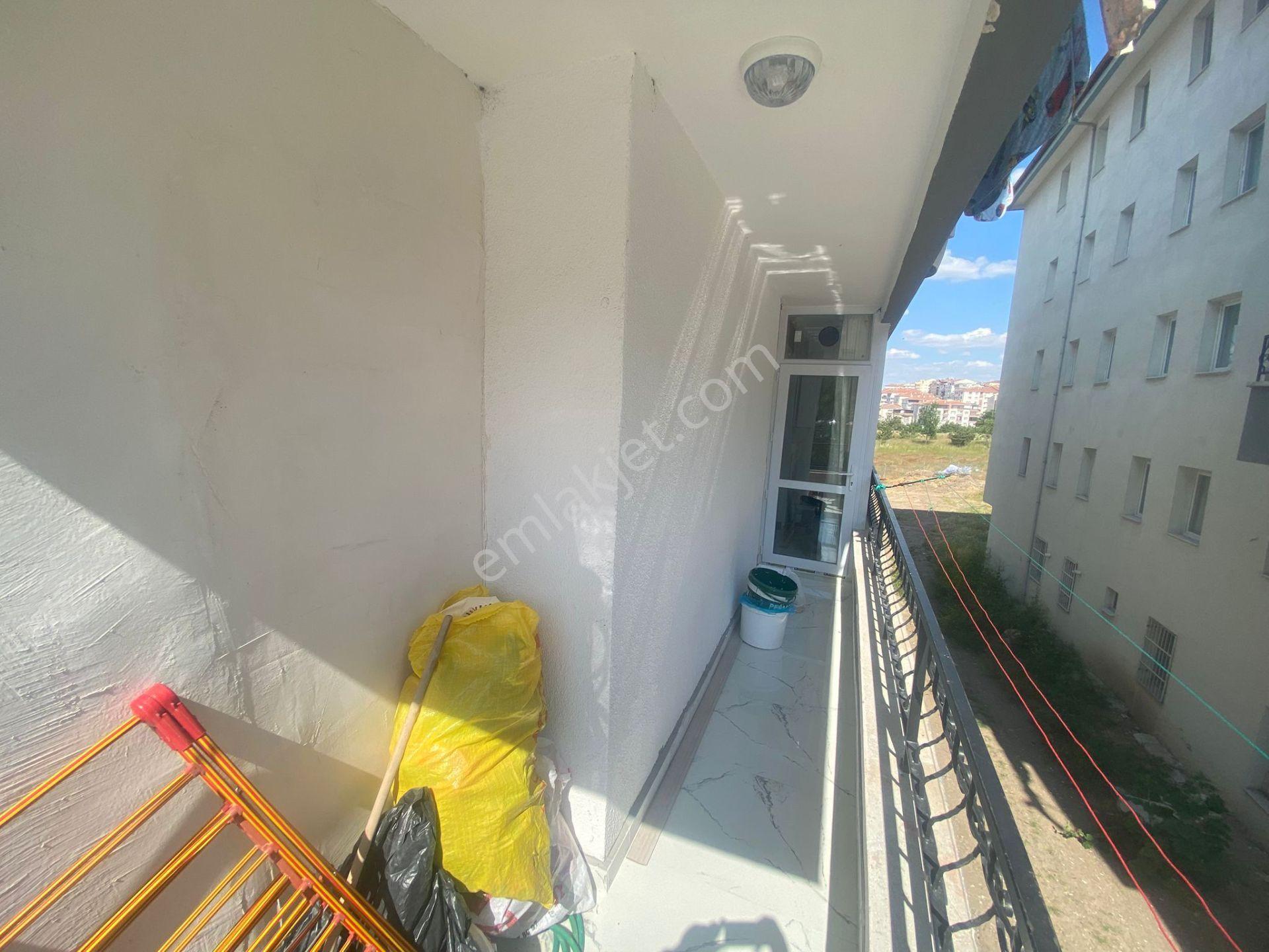 Hemdem Gayrimenkul'den Topçu' Da Ebeveyn Banyolu 'full Yapılı' Arakatta 3+1 Satılık Daire — fotoğraf 7
