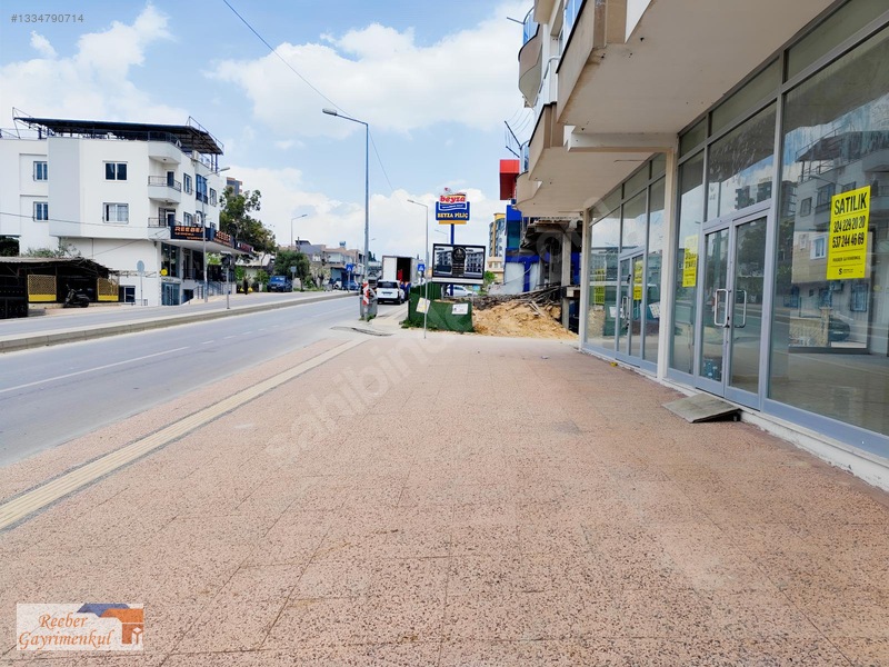 Yalınayak Çiftçiler Caddesi Üzerinde 660 M² Kiralık Geniş Dükkan — fotoğraf 5