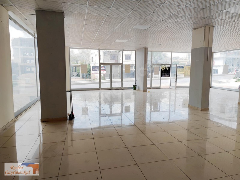 Yalınayak Çiftçiler Caddesi Üzerinde 660 M² Kiralık Geniş Dükkan — fotoğraf 13