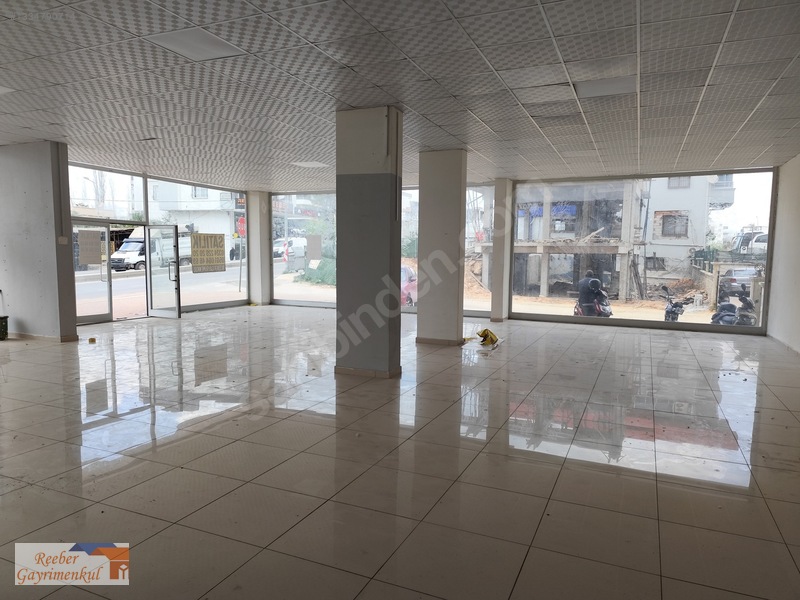 Yalınayak Çiftçiler Caddesi Üzerinde 660 M² Kiralık Geniş Dükkan — fotoğraf 14