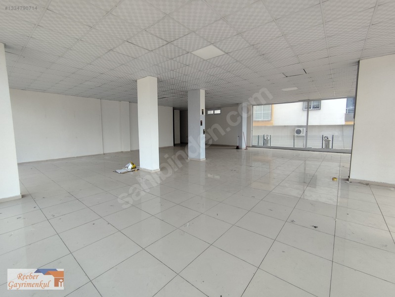 Yalınayak Çiftçiler Caddesi Üzerinde 660 M² Kiralık Geniş Dükkan — fotoğraf 18