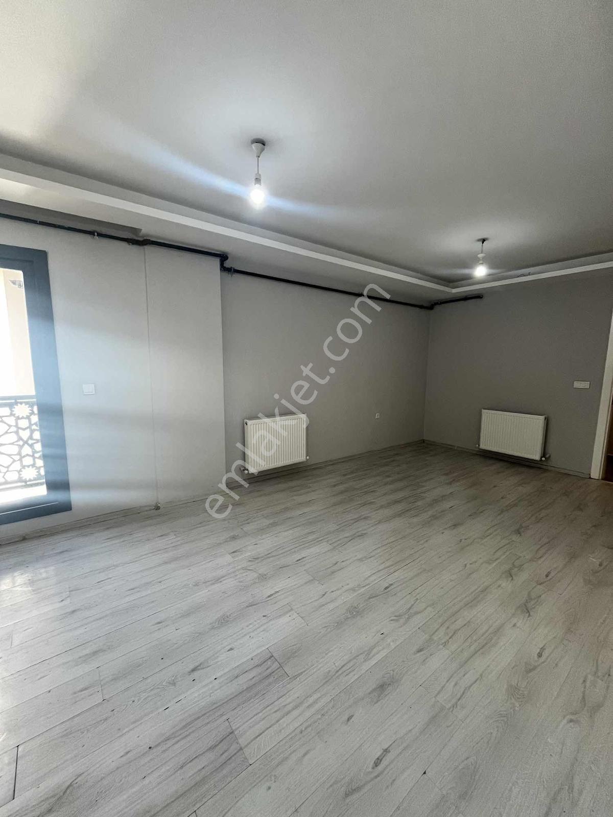 Hıdırlık Mahallesi Çarşı İçinde 2+1 — fotoğraf 7