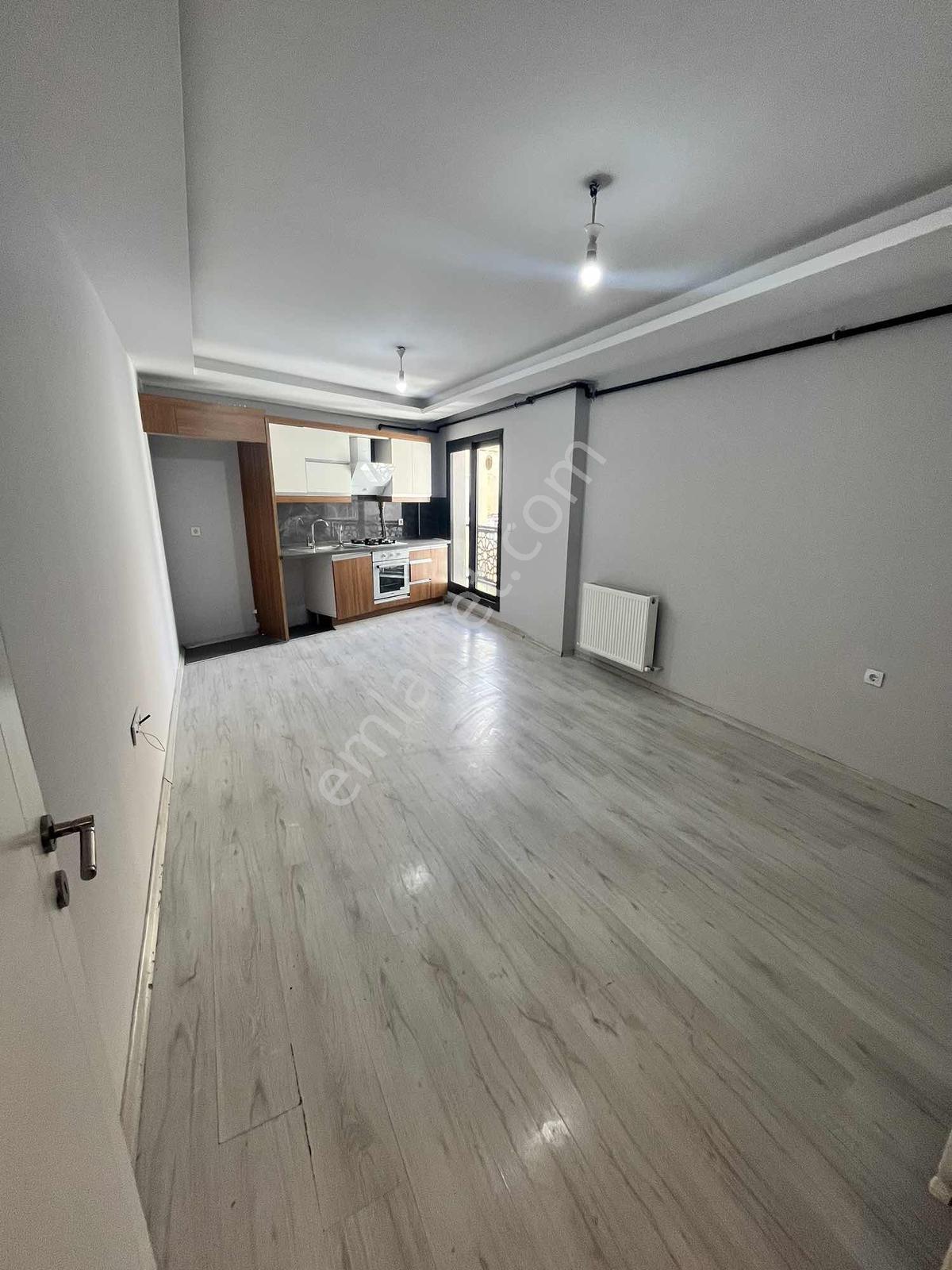 Hıdırlık Mahallesi Çarşı İçinde 2+1 — fotoğraf 16