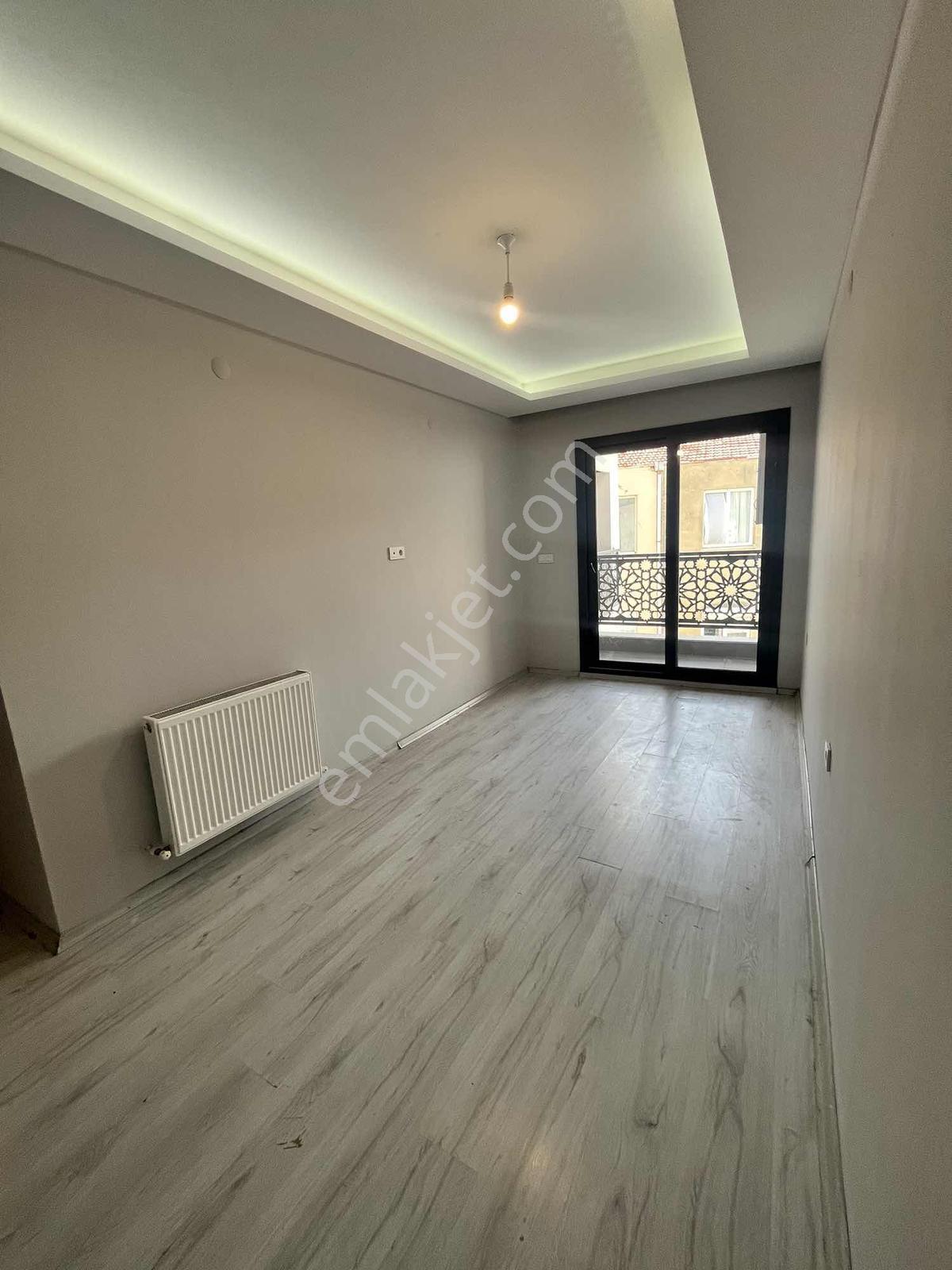 Hıdırlık Mahallesi Çarşı İçinde 2+1 — fotoğraf 18