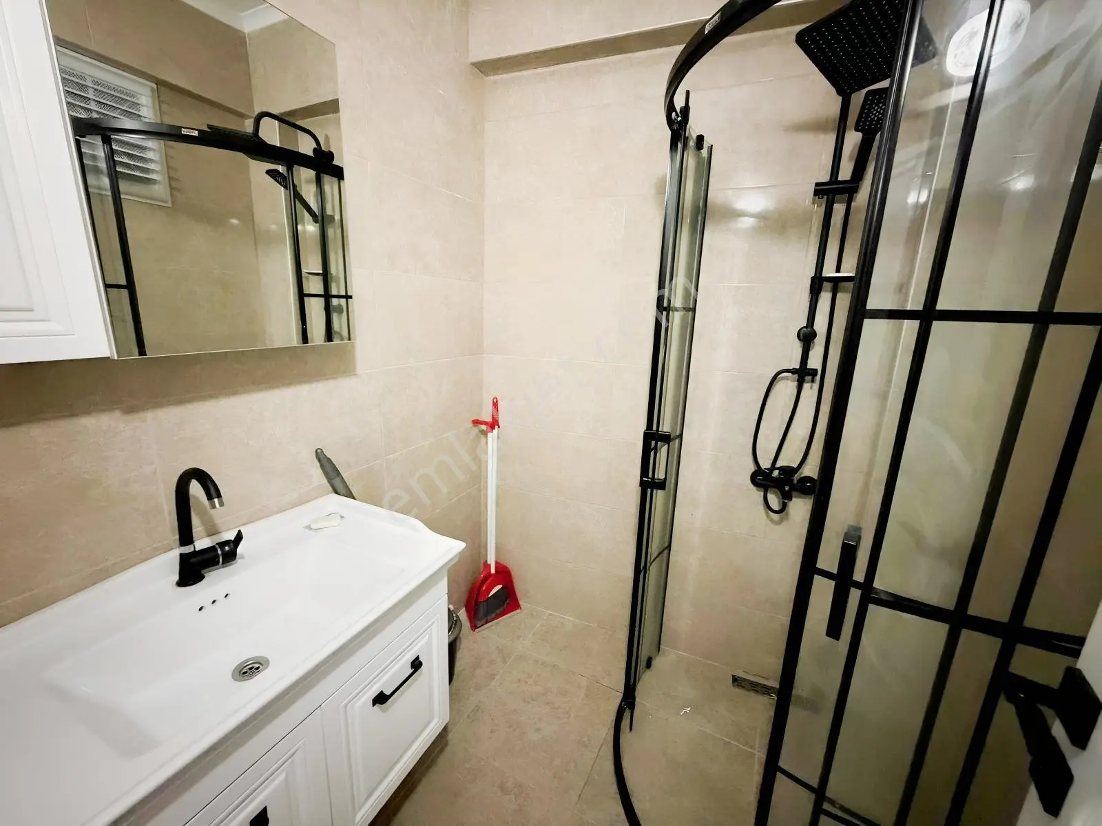 Redstone Dan Merkezi Konum İçi Sıfırdan Yapılı Full Eşyalı 2+1 — fotoğraf 21