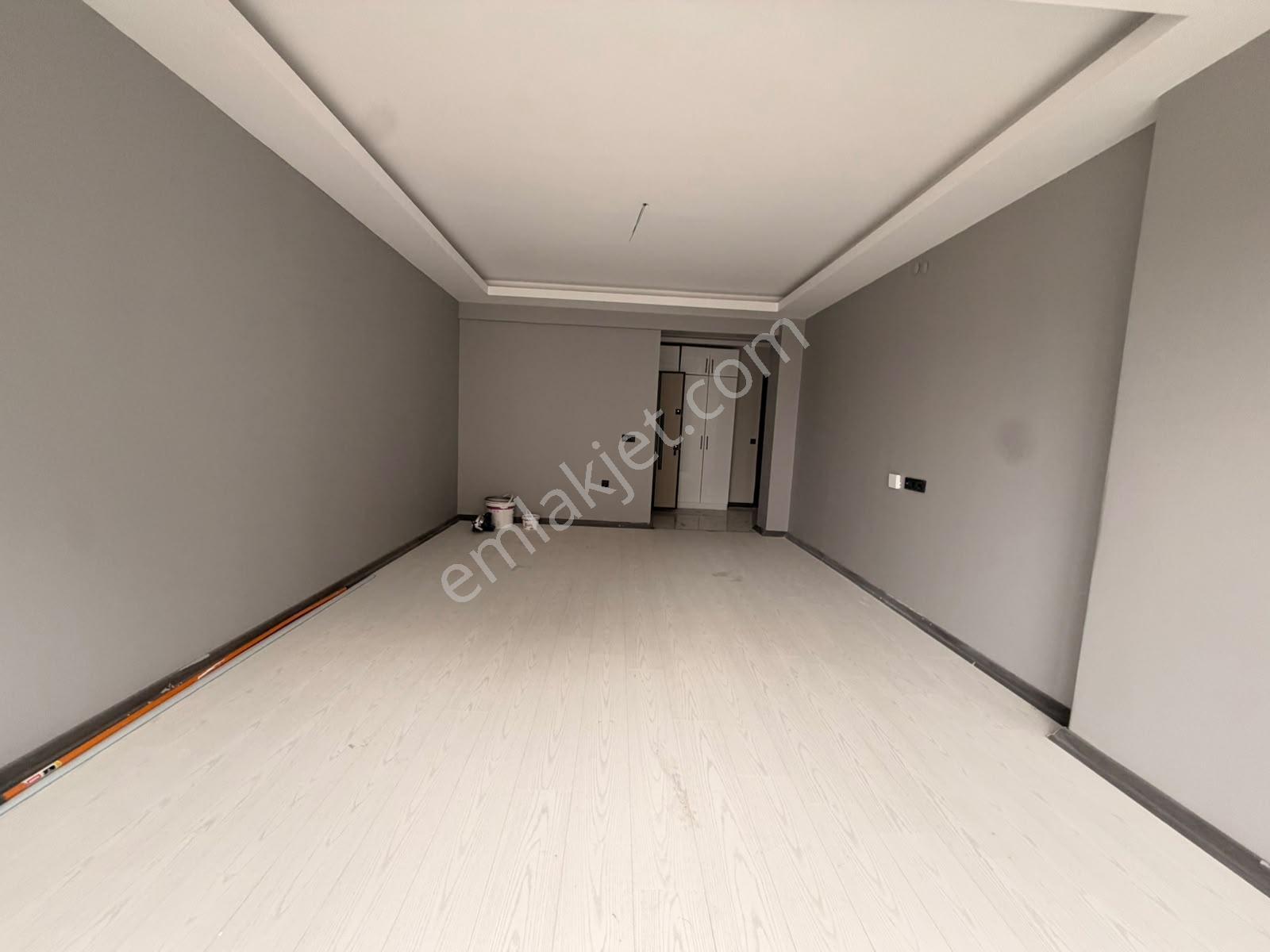 Albayrak Sıfır Site 5.kat Ön Cephe 135m2 Şehitler Cad.üzerin'de — fotoğraf 11
