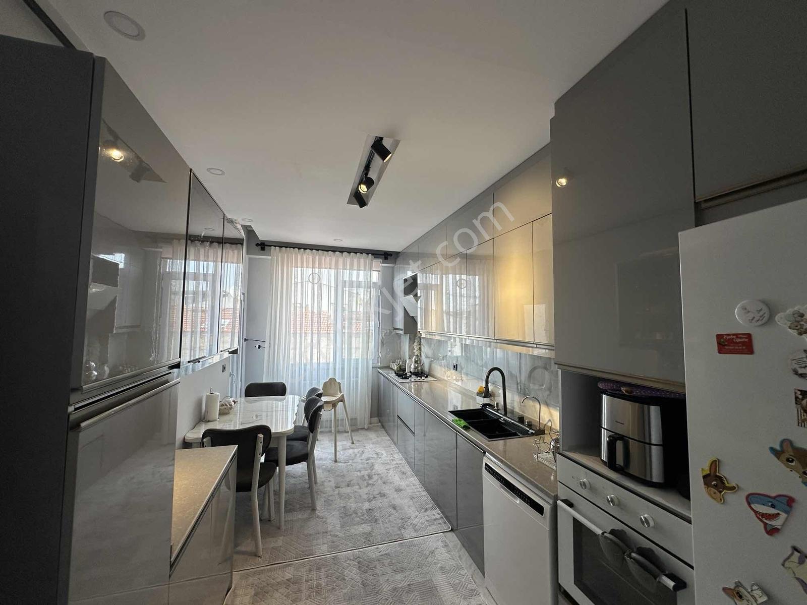 4+1 165m2 Dubleks Daire Yeni Daire Merkezi Konum — fotoğraf 20