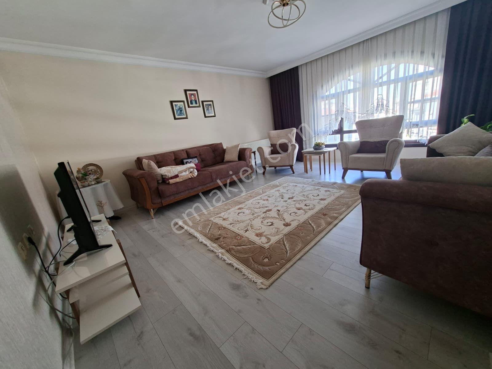 Basın Caddesi Yanı Full Yapılı 5+1 Masrafsız Dubleks Daire — fotoğraf 8