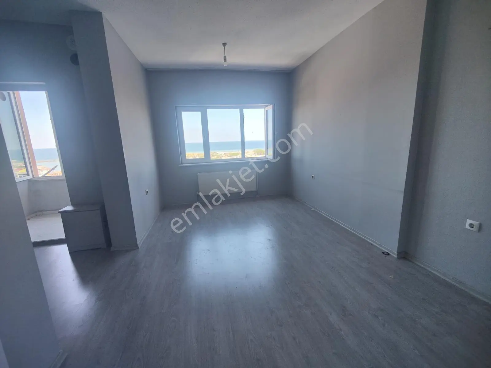 Redstone Dan Kaymaklı Toki De Deniz Manzaralı Satılık 2+1 Daire — fotoğraf 5