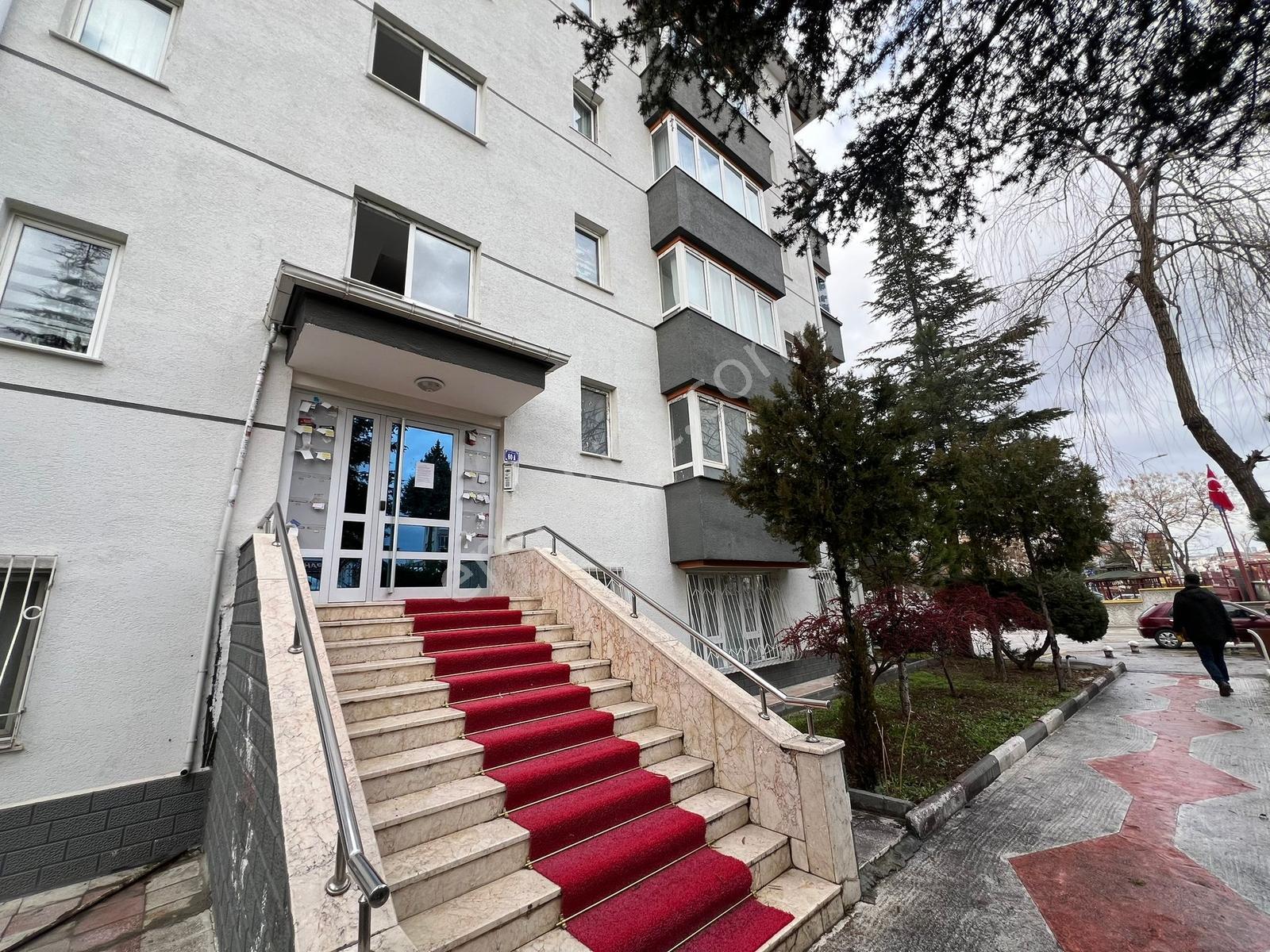 Kartal'dan Sincan'da Ara Kat 3+1 Mantolamalı Kombili Oturuma Haz — fotoğraf 2