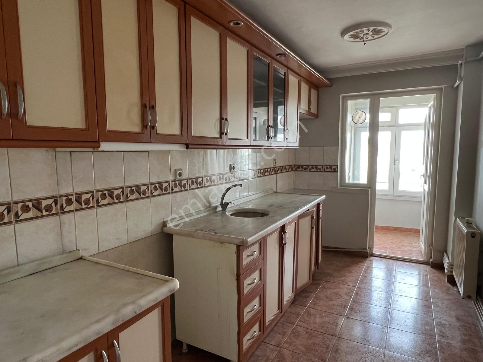 Kartal'dan Sincan'da Ara Kat 3+1 Mantolamalı Kombili Oturuma Haz — fotoğraf 3