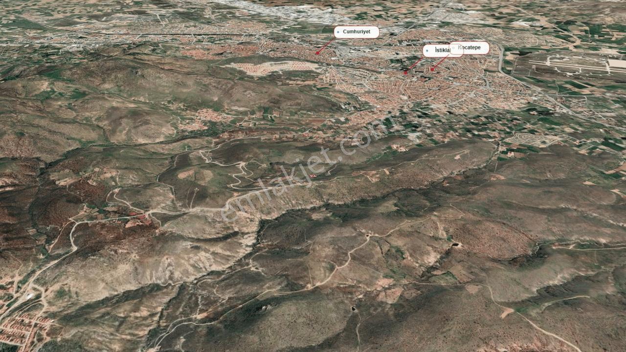 Kırker'Den Kocatepe Bozbağlarda 755,55 M² Fırsat Tarla&Bahçe!