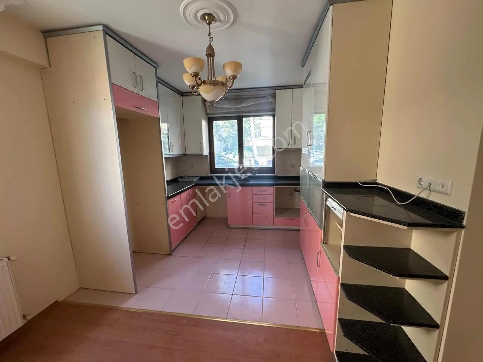 Çamlıcada 5+1 Villa — fotoğraf 11
