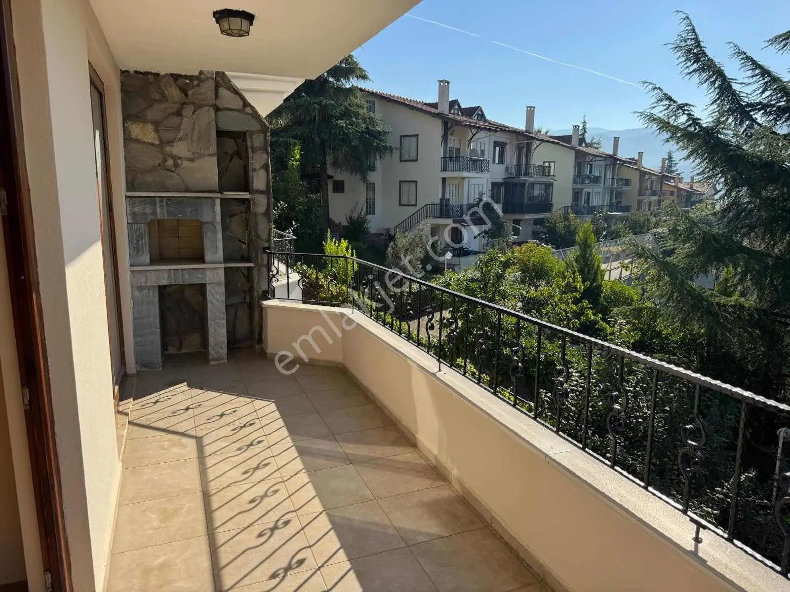 Çamlıcada 5+1 Villa — fotoğraf 19
