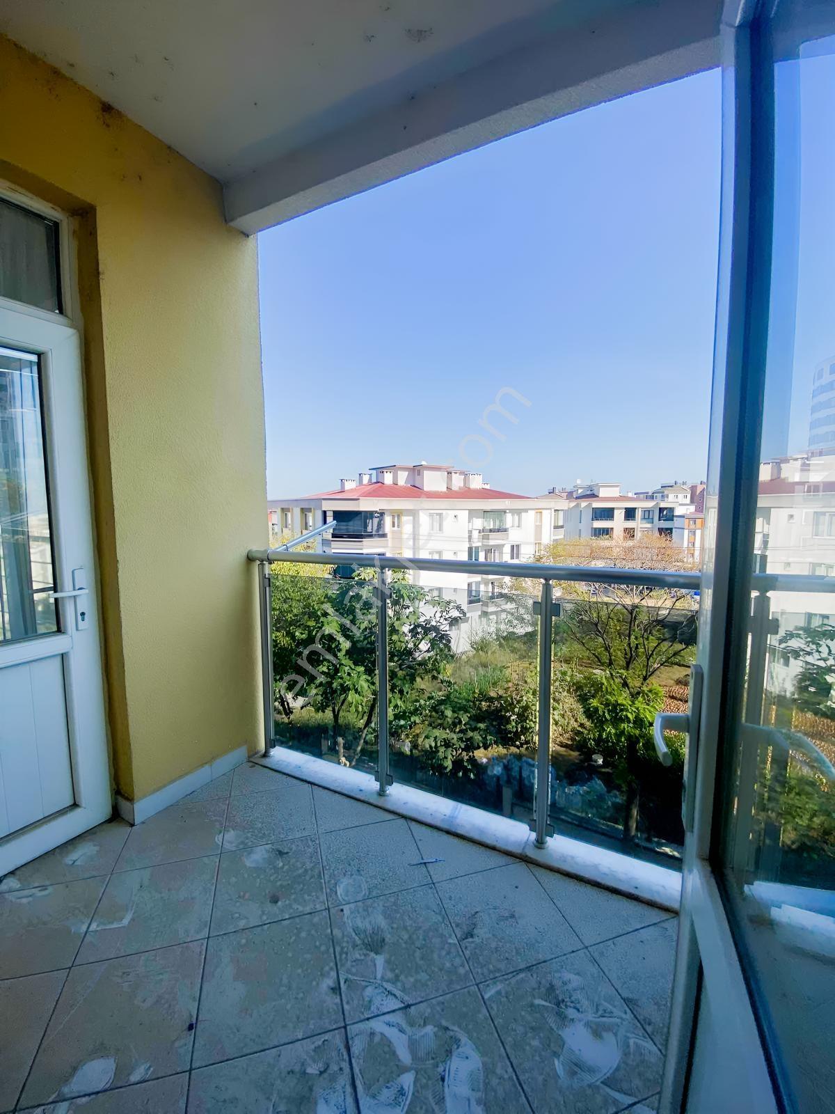 Revizyonplazadan Ömürevler Tranvaya Yürüme Mesafesinde 2+1 Daire — fotoğraf 25