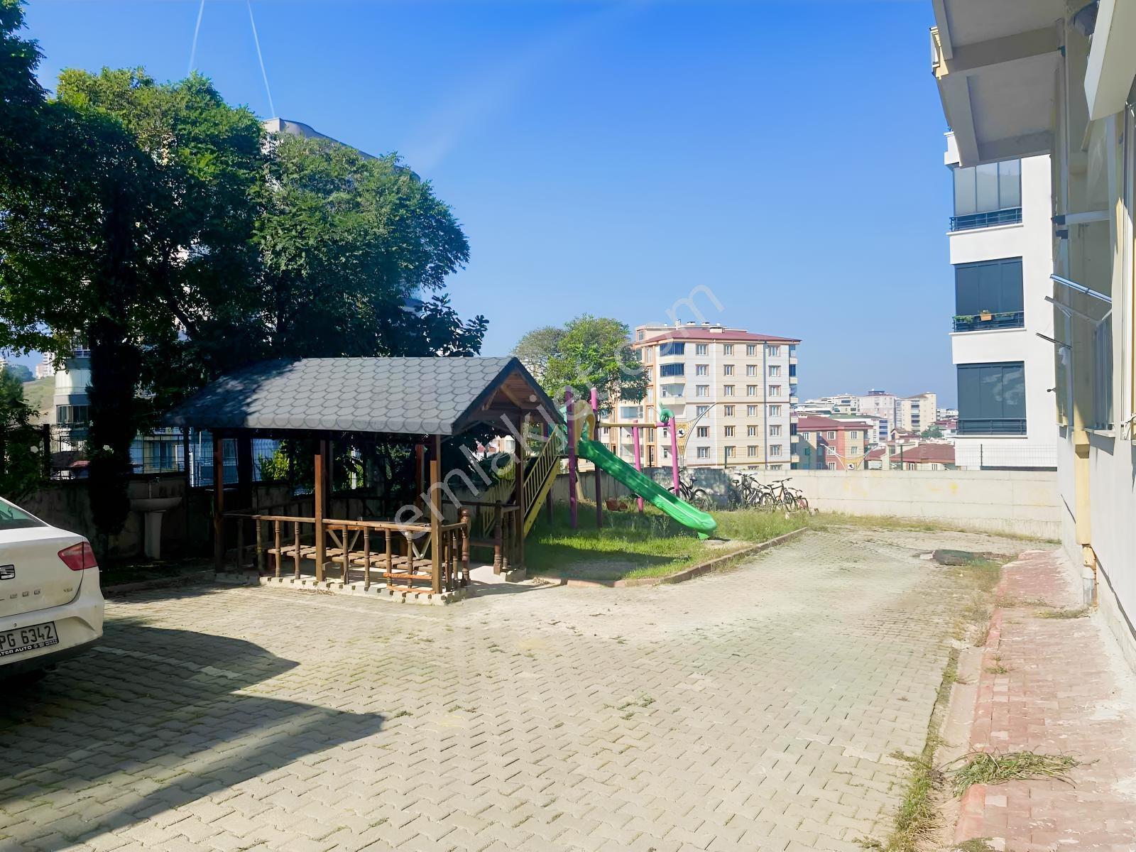 Revizyonplazadan Ömürevler Tranvaya Yürüme Mesafesinde 2+1 Daire — fotoğraf 32