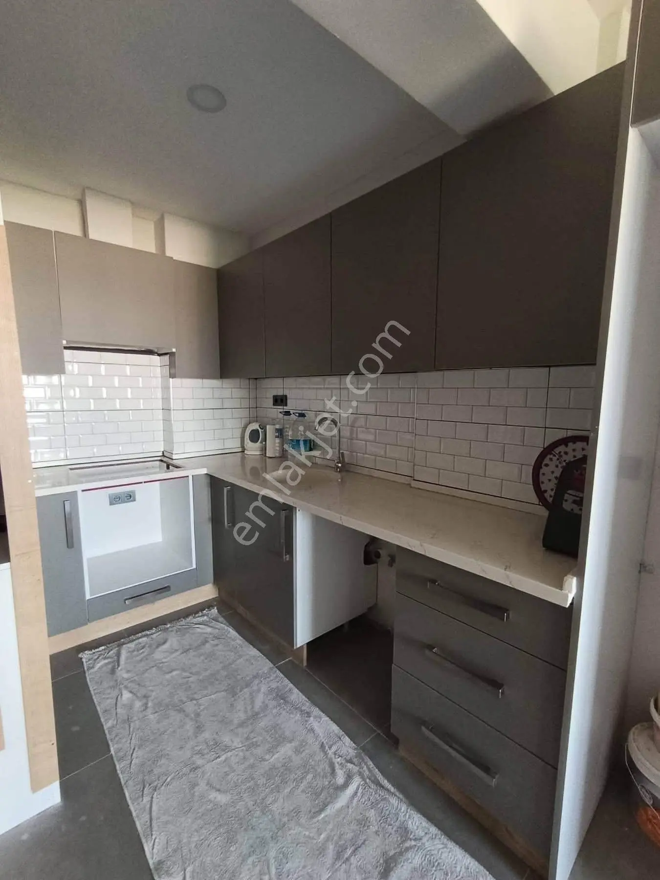 Kaçırılmayacak Fırsat! Full Eşyalı 2+1 Satılık Daire — fotoğraf 2