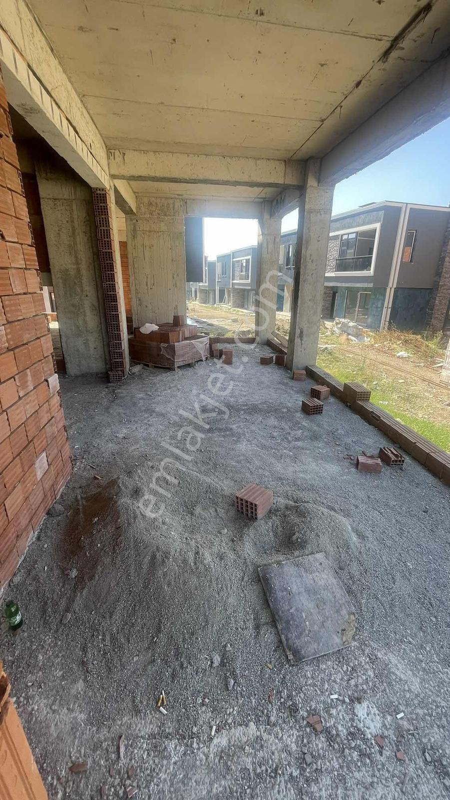 Bahcesehirde Barbekü , Şömineli 4+1 Mustakil Girisli Villa — fotoğraf 4