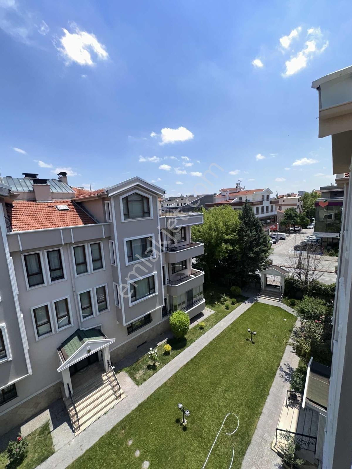 M.yeniyol Cad. Karaağalar Sit. Boş Satılık 5+1 Dublex Daire — fotoğraf 3