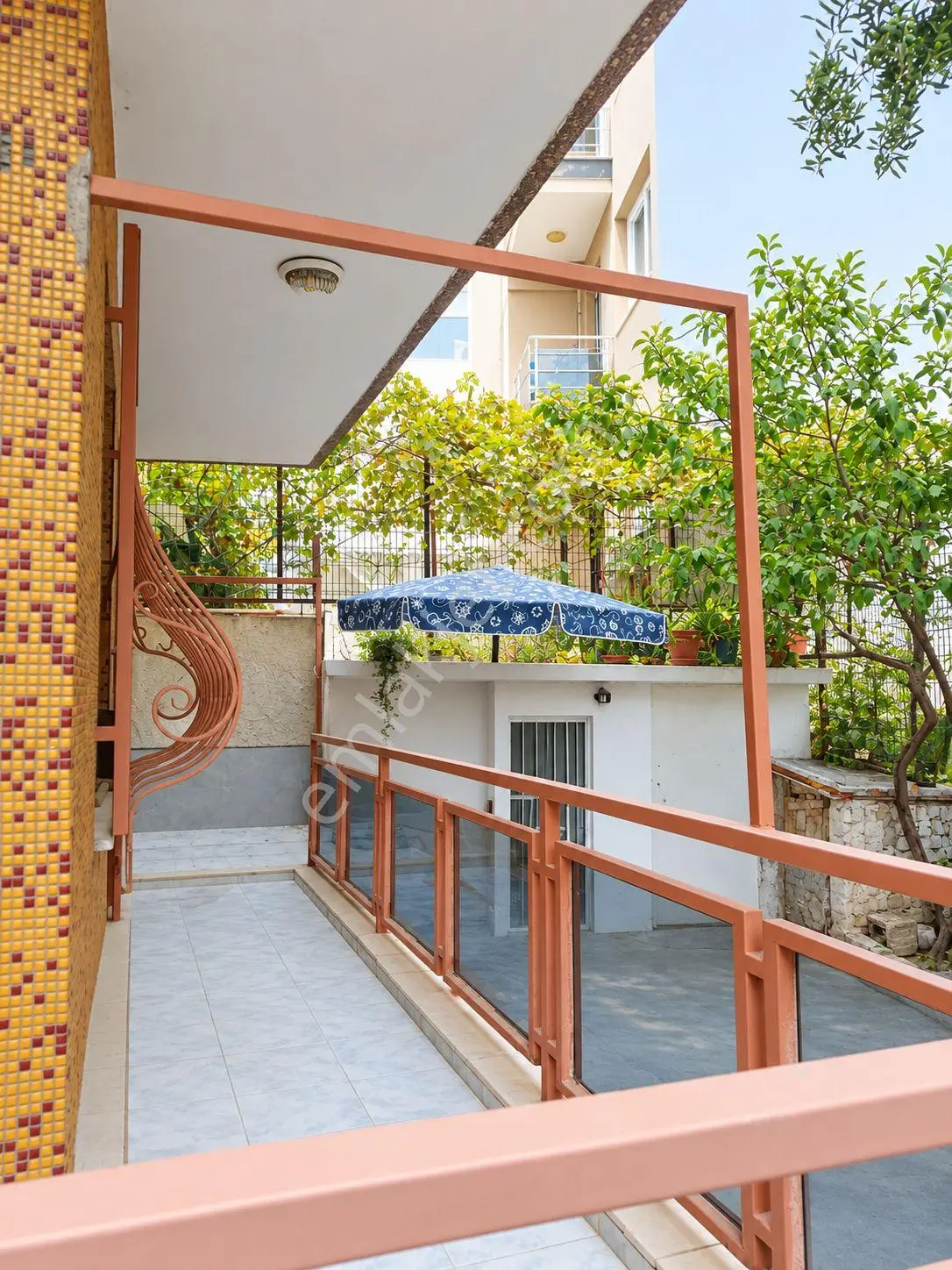 Çocuklu Ve Evcil Hayvanlı Ailelere Özel, Apartman Dairesinde Müstakil Bahçeli Yüksek Giriş — fotoğraf 5