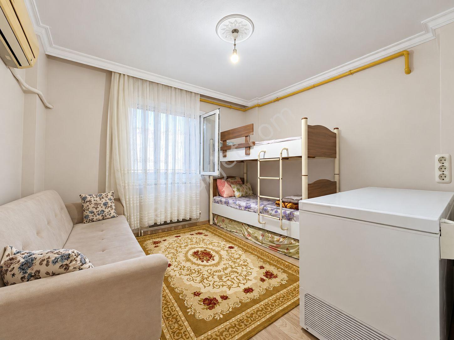Çocuklu Ve Evcil Hayvanlı Ailelere Özel, Apartman Dairesinde Müstakil Bahçeli Yüksek Giriş — fotoğraf 9