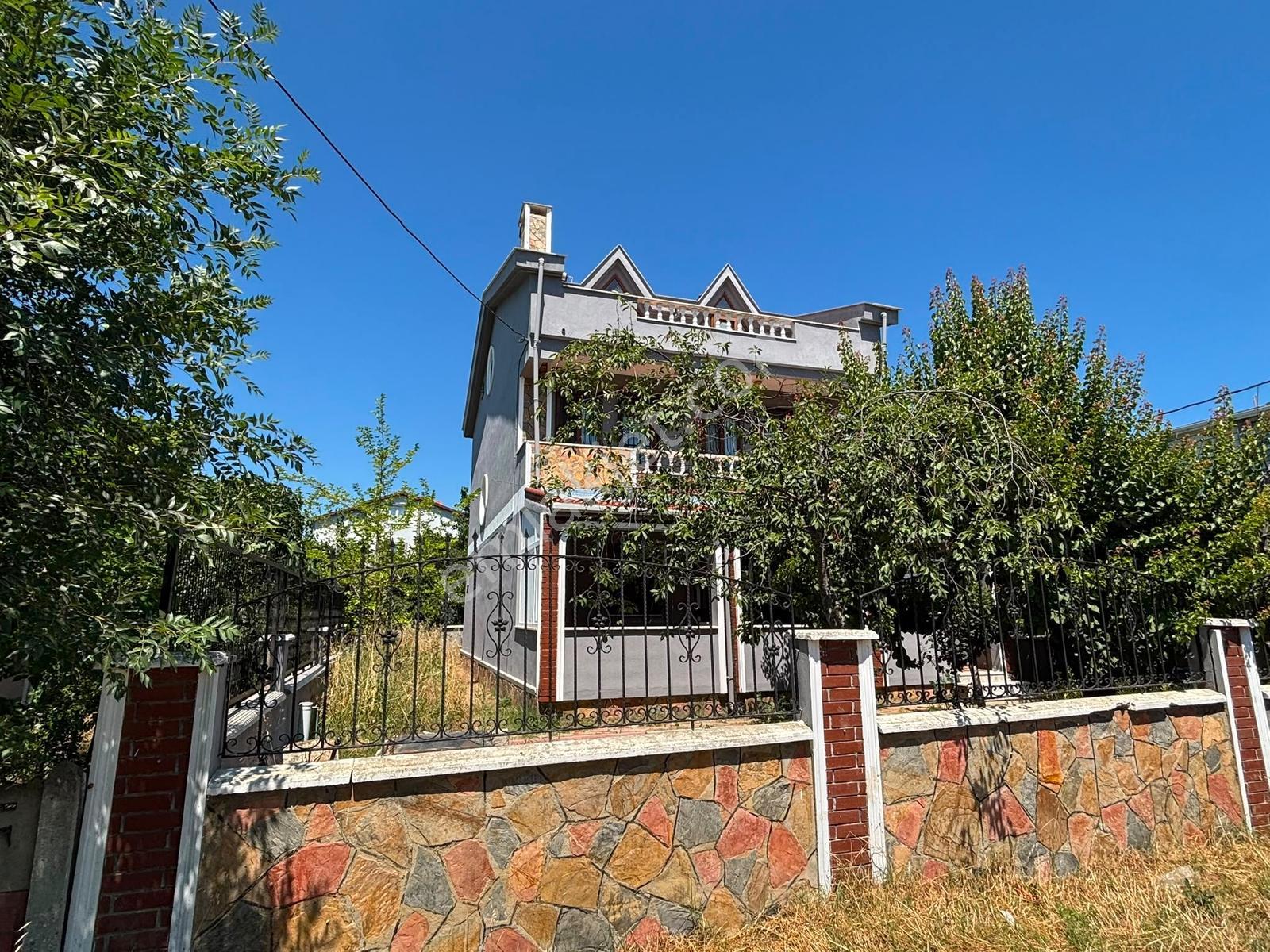 Re/max Kıyı'dan 320 M2 İçinde Aquapark Arkasında Müstakil Villa — fotoğraf 3