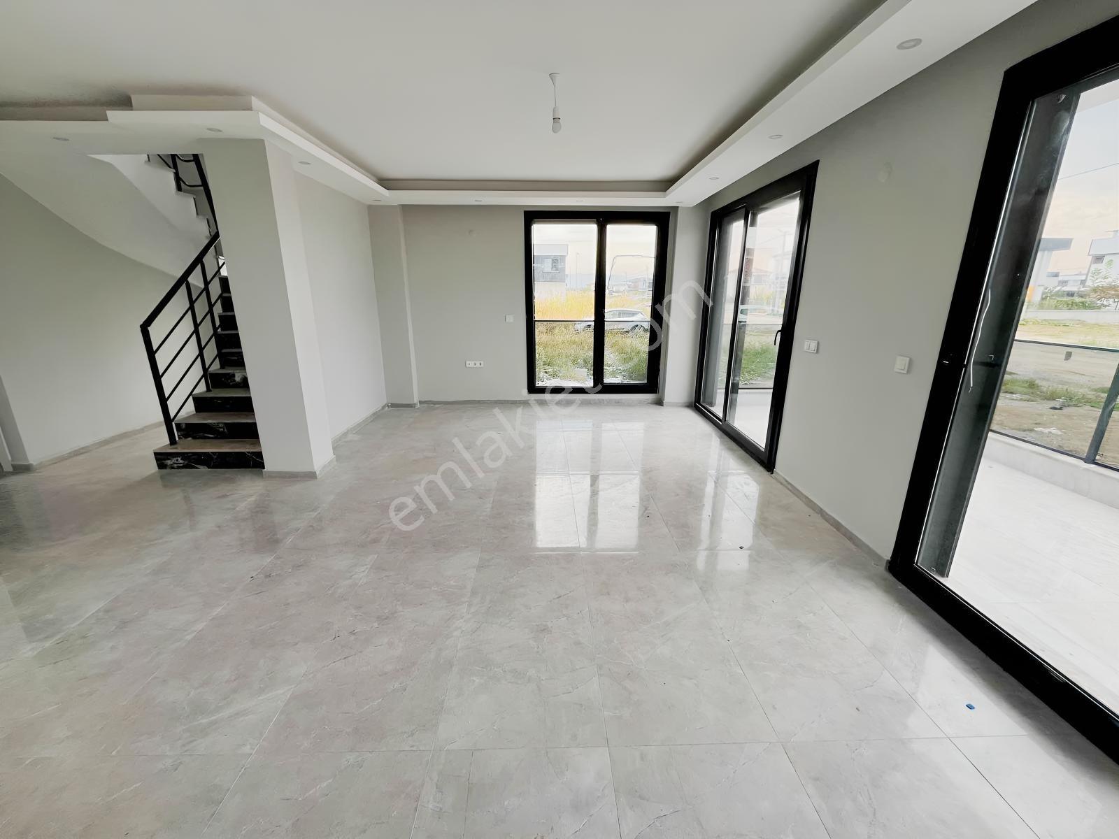 Gömeç Sahilde Deniz Manzaralı Satılık 4+1 Villa — fotoğraf 17
