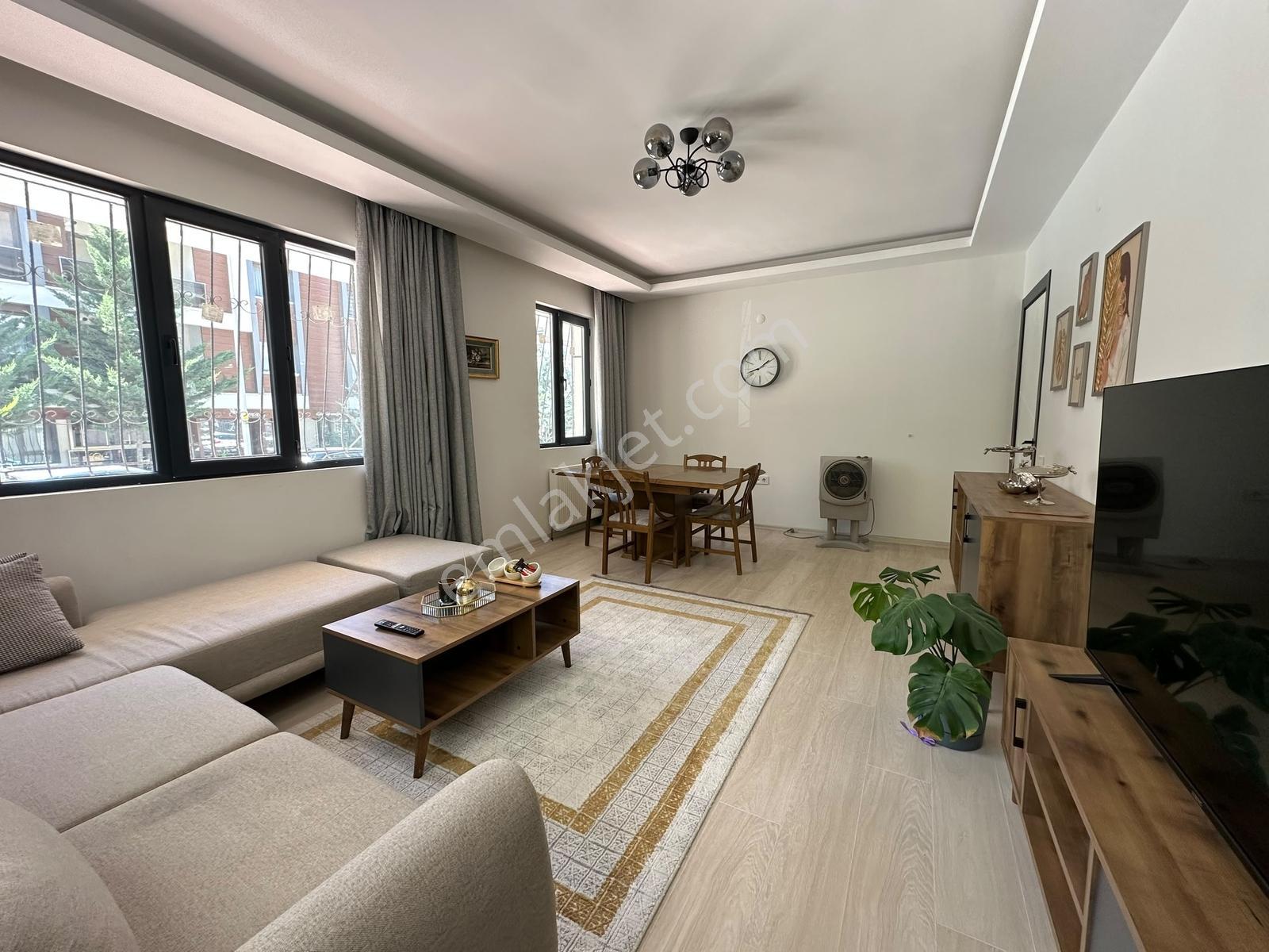 Cumhuriyetten Kırkkonaklarda 2+1 Full Yapılı Yeni Bina Satılık — fotoğraf 4