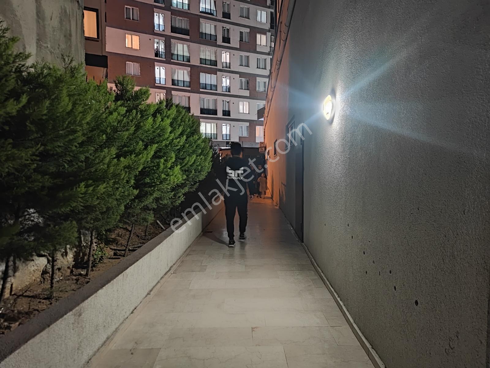 Site İçerisinde Merkezde 2+1 — fotoğraf 17