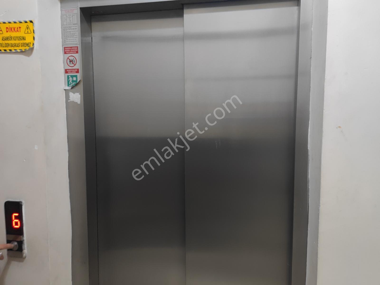 Site İçerisinde Merkezde 2+1 — fotoğraf 19