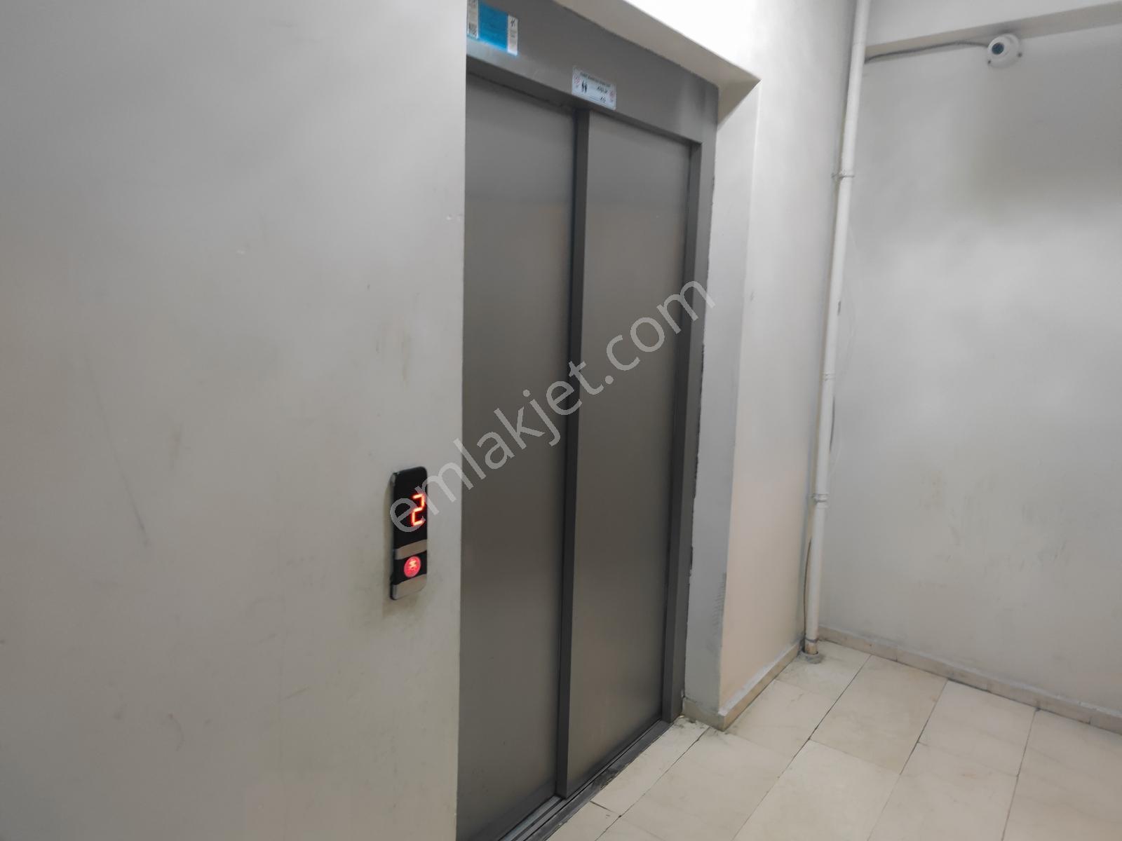 Site İçerisinde Merkezde 2+1 — fotoğraf 21