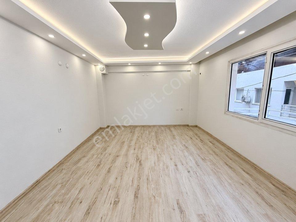 Buca Göksu Mah 140 M2 4 Katlı Hemen Teslim Bakımlı Bina — fotoğraf 3