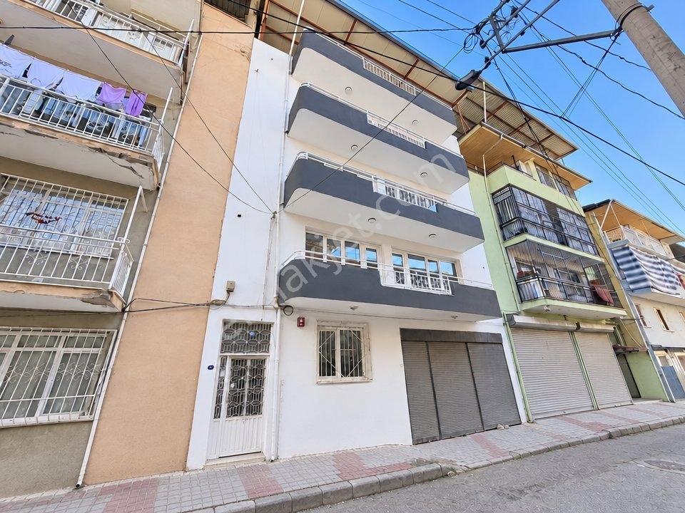 Buca Göksu Mah 140 M2 4 Katlı Hemen Teslim Bakımlı Bina — fotoğraf 4