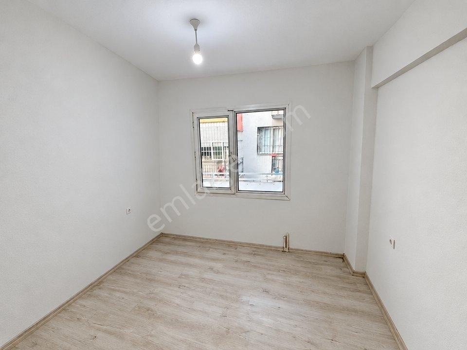 Buca Göksu Mah 140 M2 4 Katlı Hemen Teslim Bakımlı Bina — fotoğraf 9