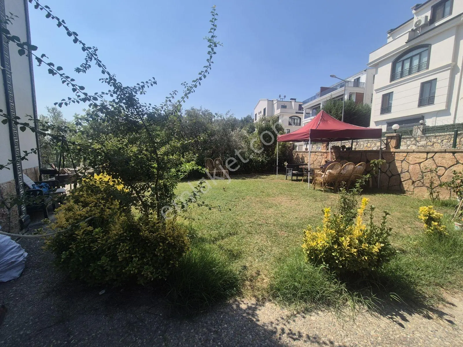 Limax'tan Santral Yolunda Havuzlu Otoparklı Lüx Ara Kat Daire — fotoğraf 16