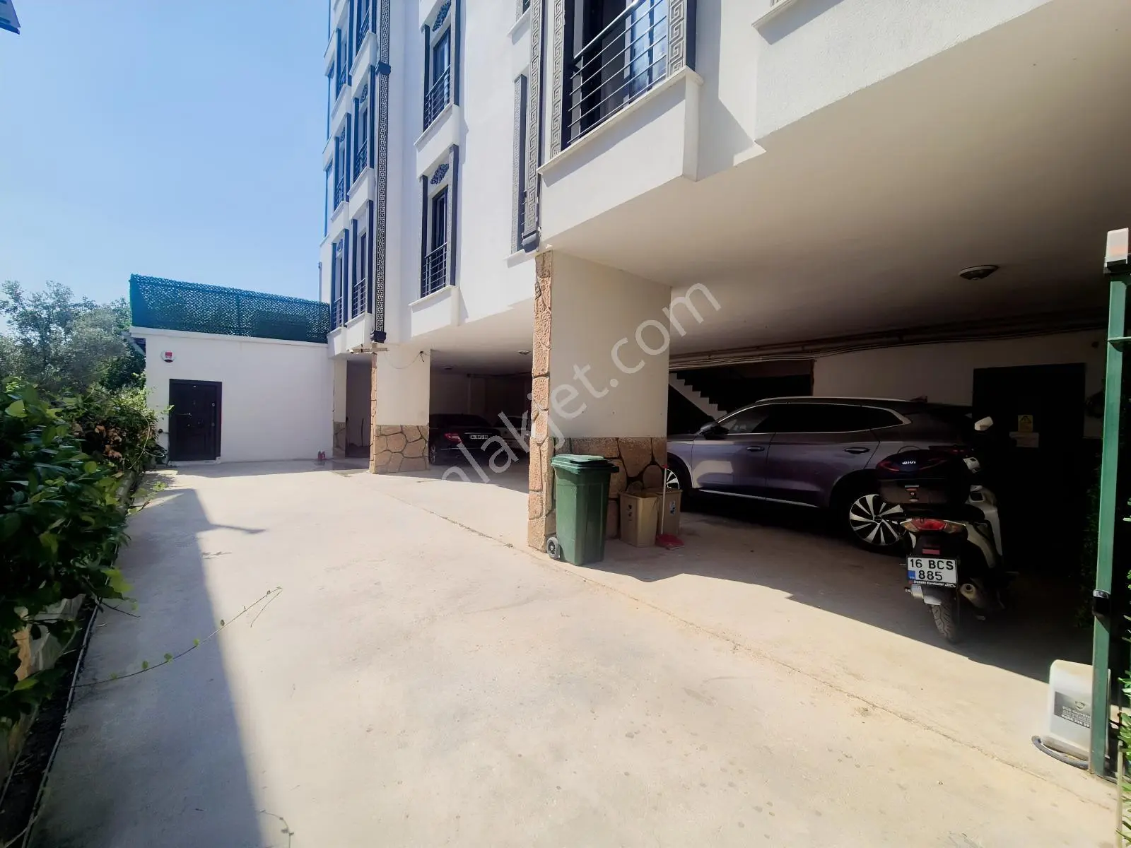 Limax'tan Santral Yolunda Havuzlu Otoparklı Lüx Ara Kat Daire — fotoğraf 28