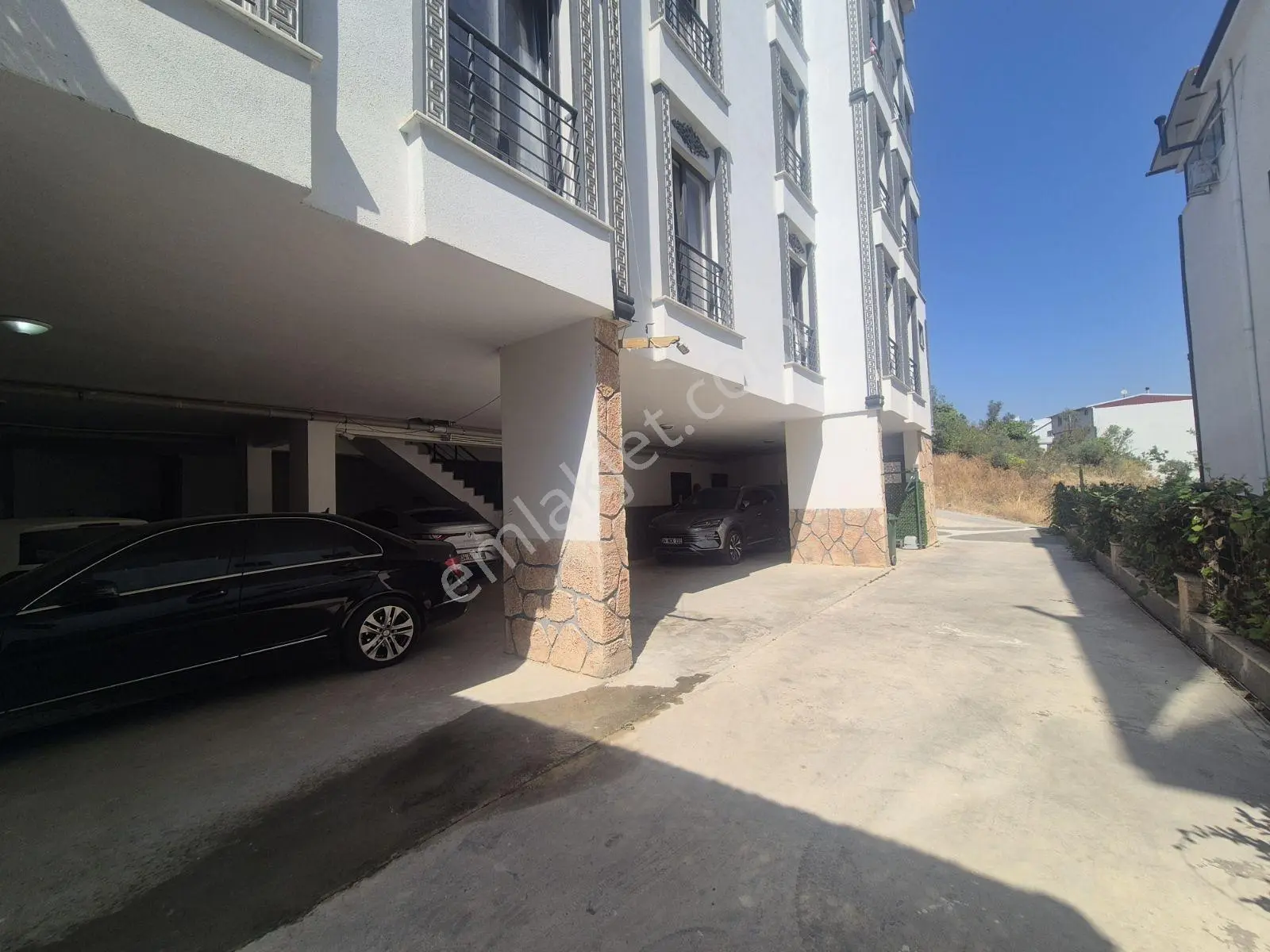 Limax'tan Santral Yolunda Havuzlu Otoparklı Lüx Ara Kat Daire — fotoğraf 29