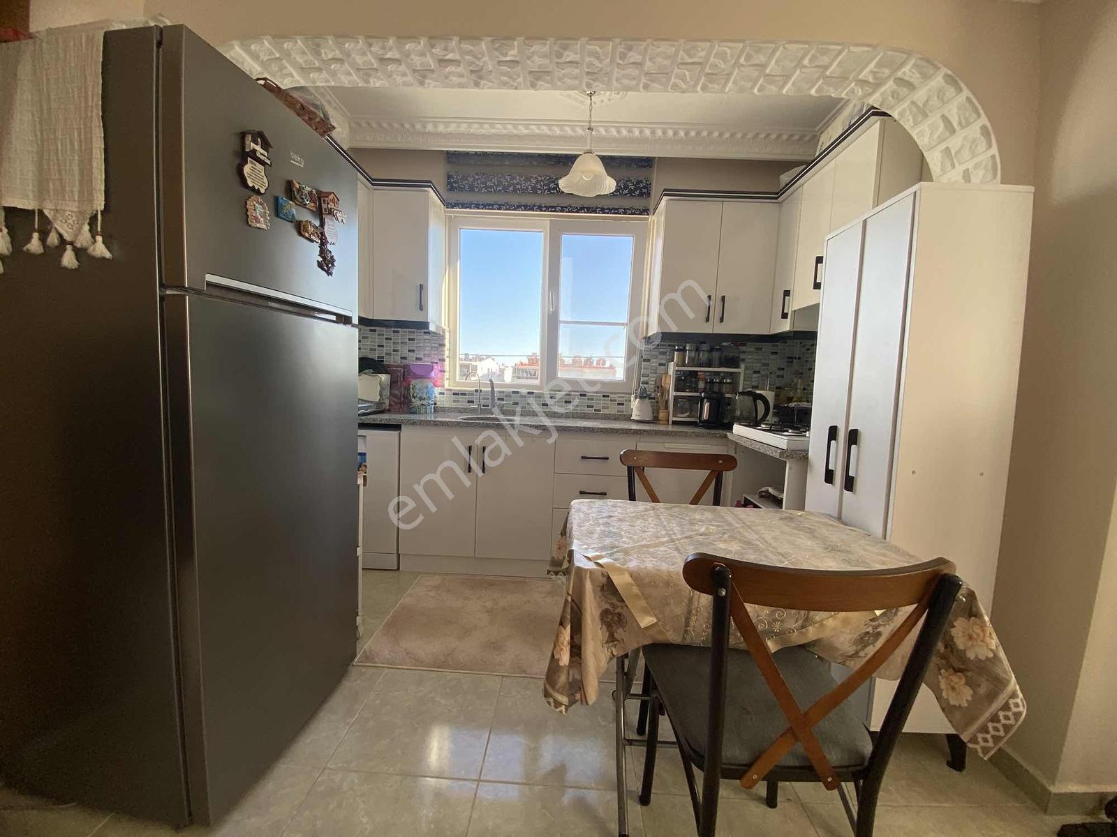 Didim Efelerde Köşe Konumlu, Manzaralı Ve Çift Balkonlu 2+1 — fotoğraf 9
