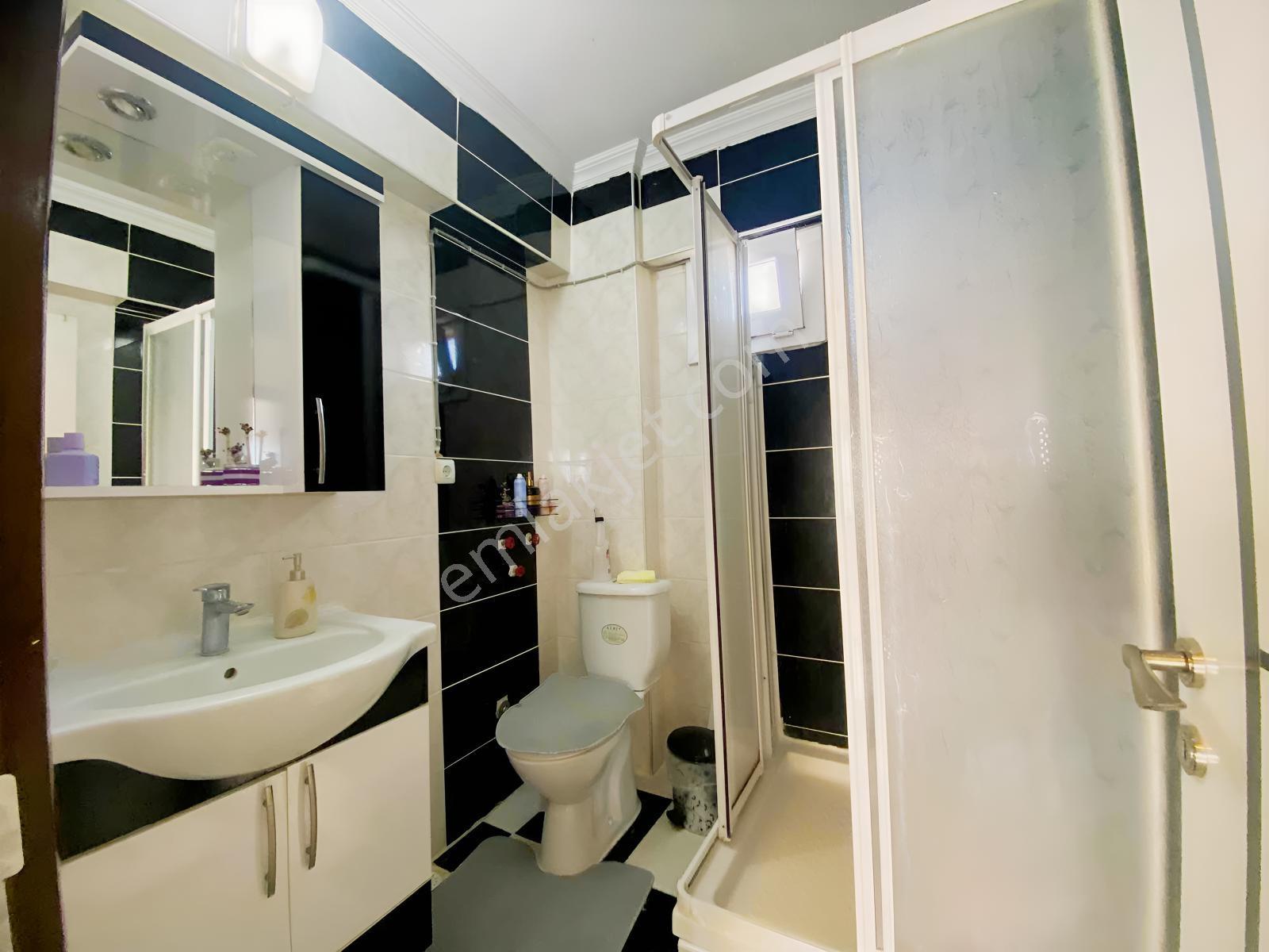 Didim Efelerde Köşe Konumlu, Manzaralı Ve Çift Balkonlu 2+1 — fotoğraf 23
