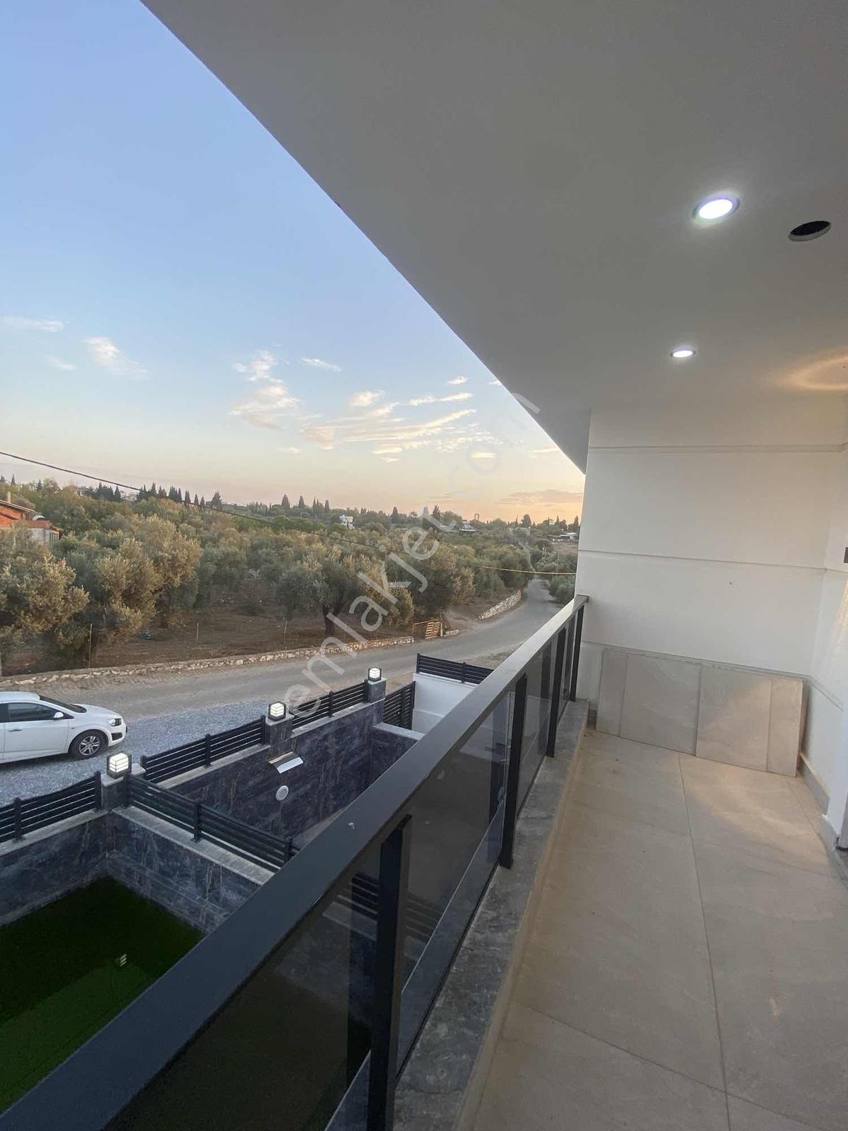 6+1 Ayrı Mutfak Havuzlu Villa — fotoğraf 31